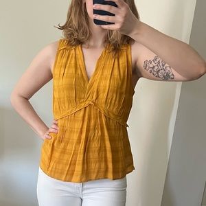 Lucky Brand yellow ruffle top 🌻
